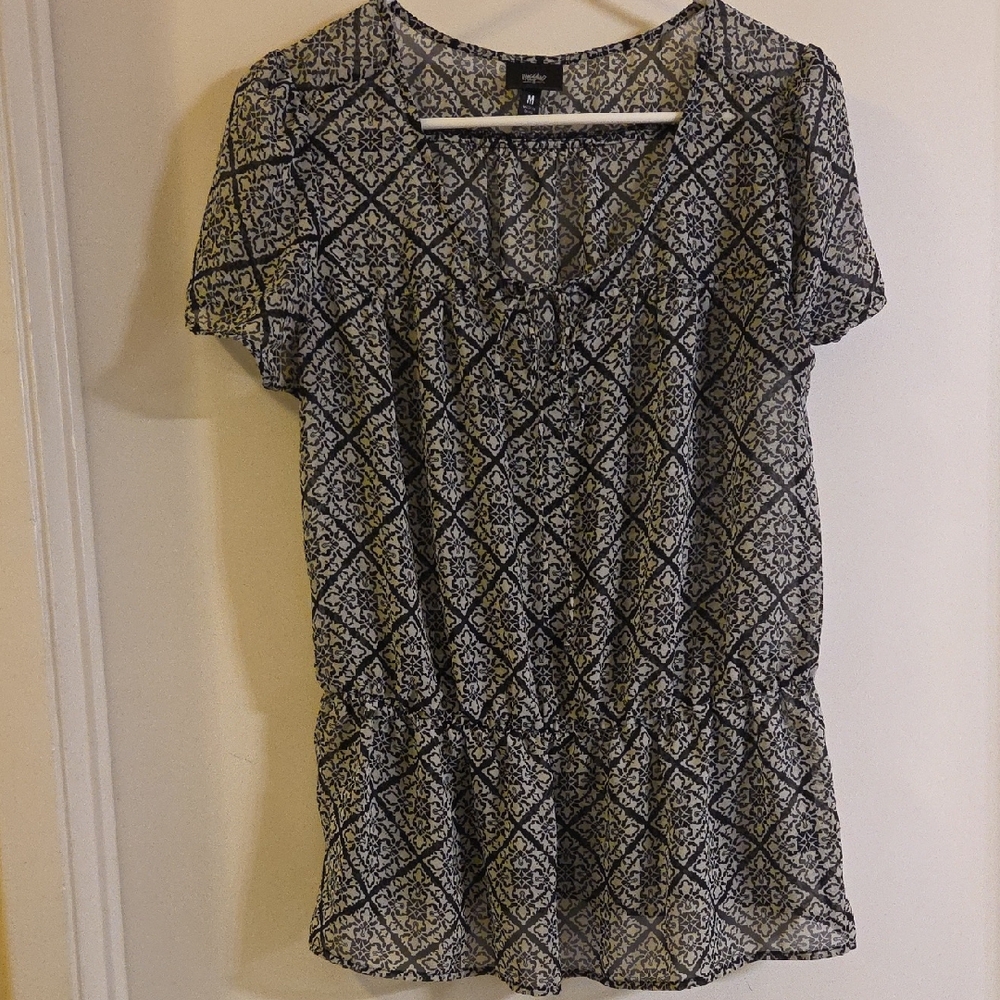 Mossimo Supply Co. Geometric Black and White Blouse